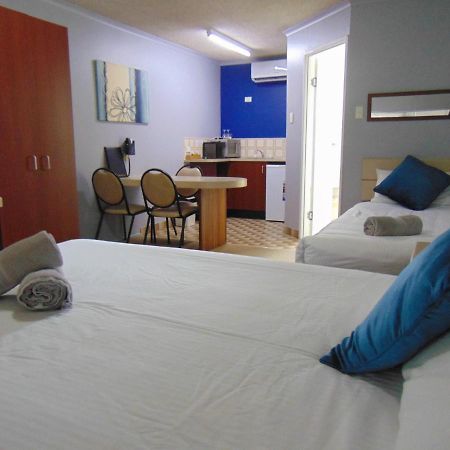 Rockhampton Court Motor Inn מראה חיצוני תמונה