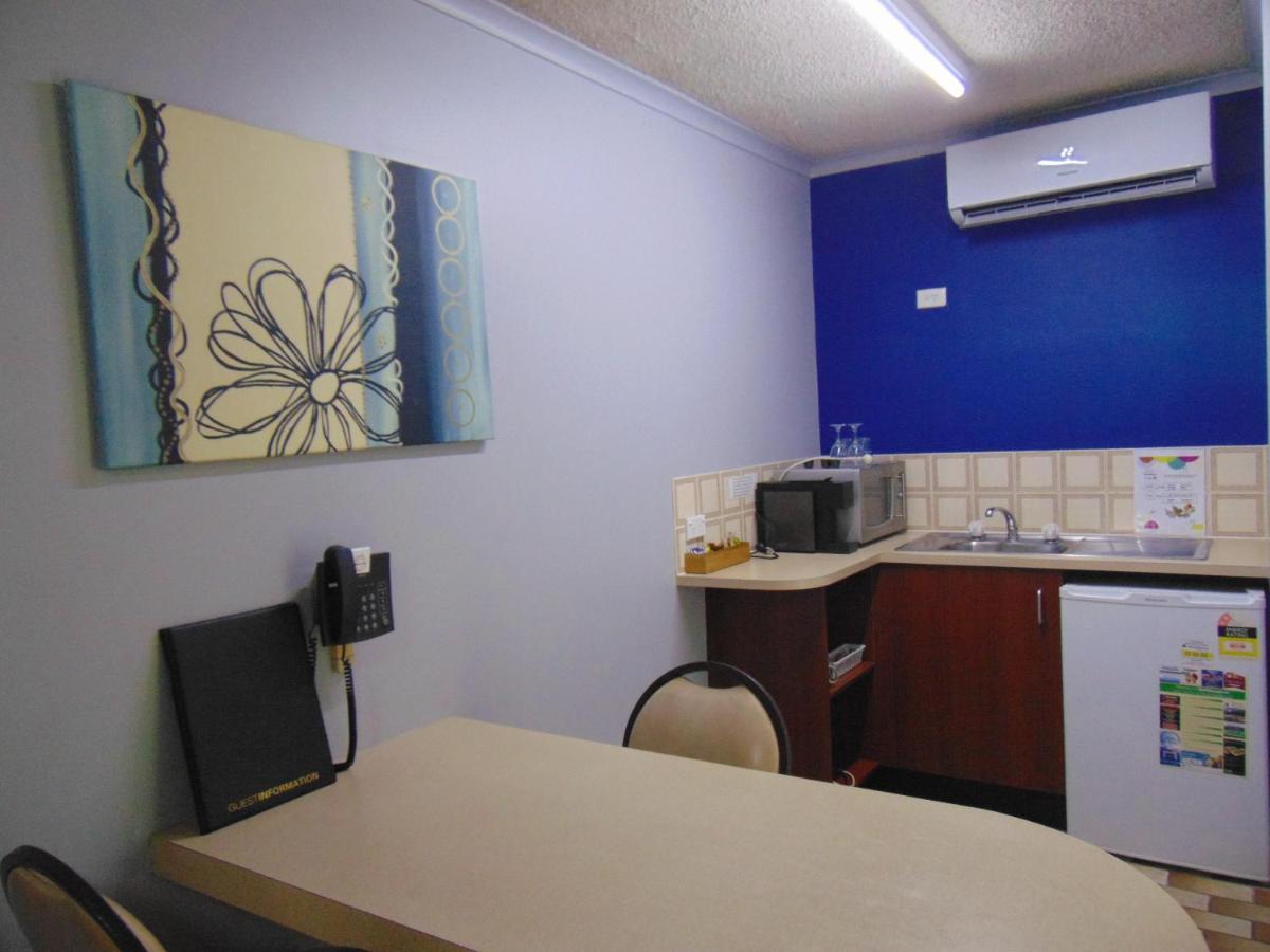 Rockhampton Court Motor Inn מראה חיצוני תמונה