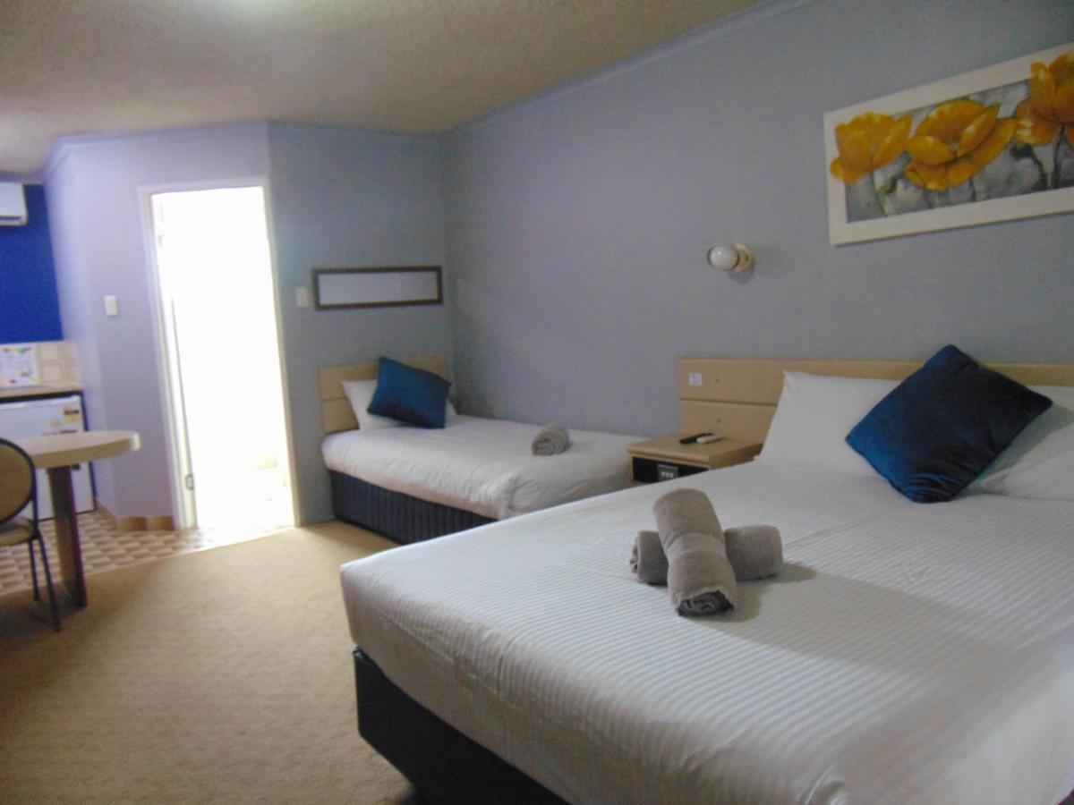 Rockhampton Court Motor Inn מראה חיצוני תמונה
